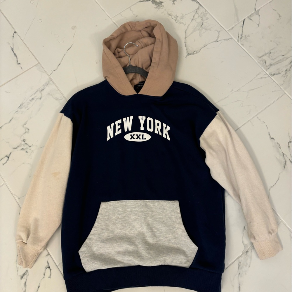 FOREVER 21 New york hoodie